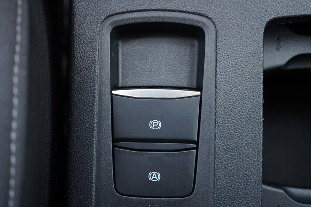 OV190V09795_32.webp_FOCUS Edition 1.5 ZTDA 88 kW manuál, DPH