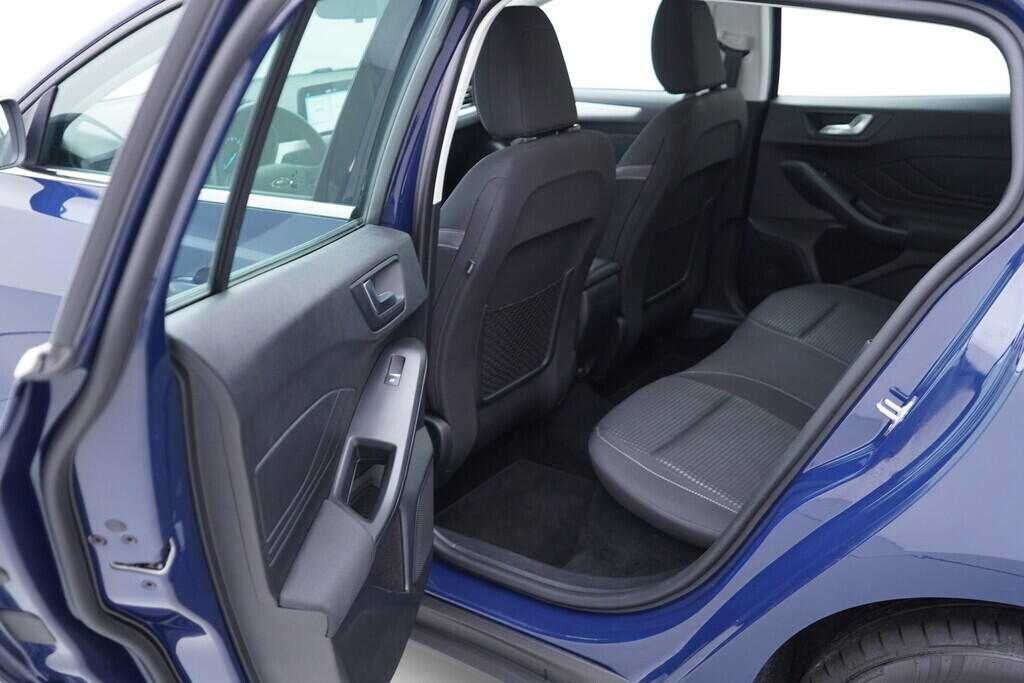 OV190V09795_33.webp_FOCUS Edition 1.5 ZTDA 88 kW manuál, DPH