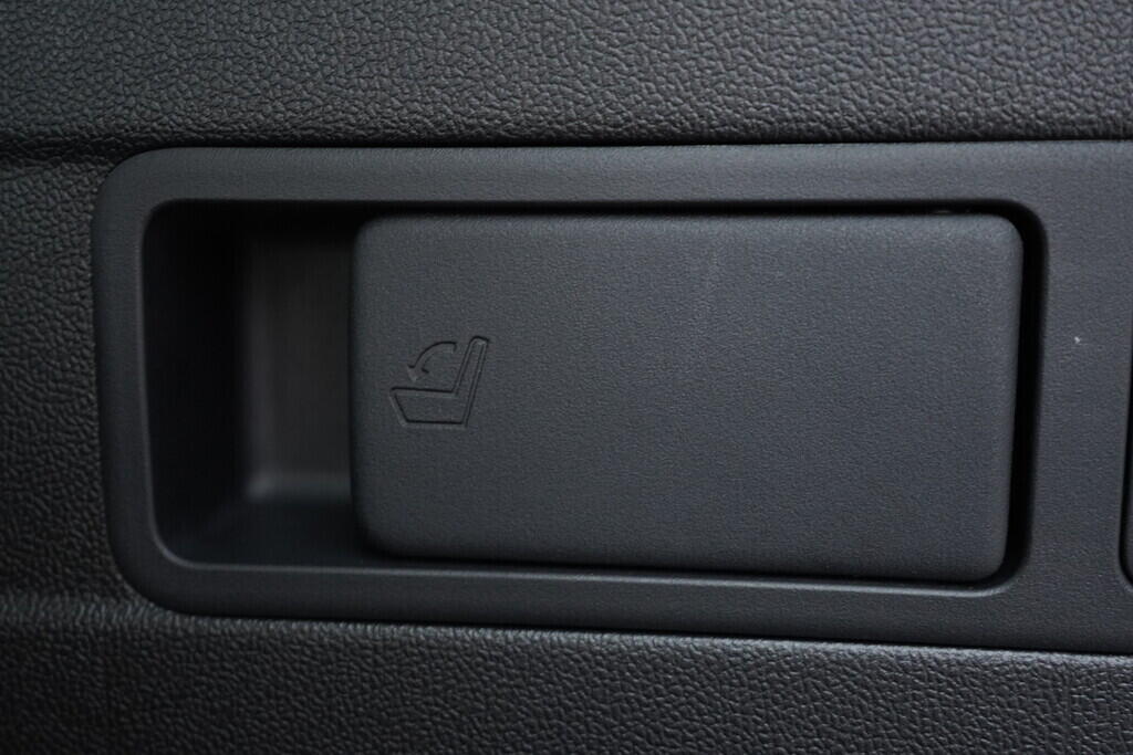 OV190V09795_36.webp_FOCUS Edition 1.5 ZTDA 88 kW manuál, DPH