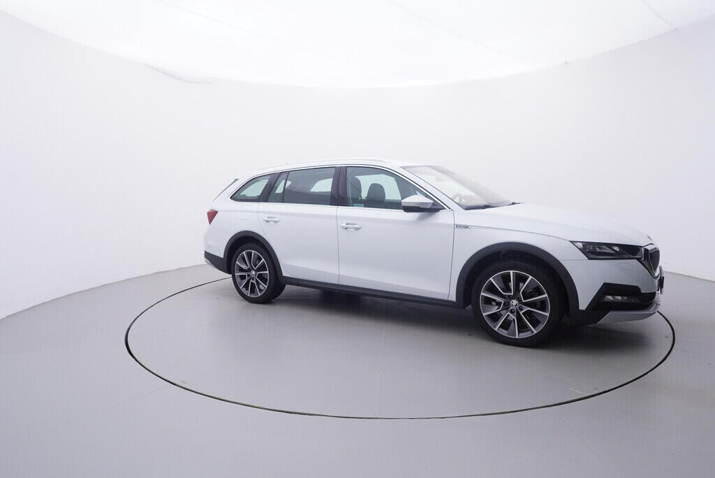 OV190V09796_16.webp_OCTAVIA Scout 2.0 TSI 140 kW automat, DPH