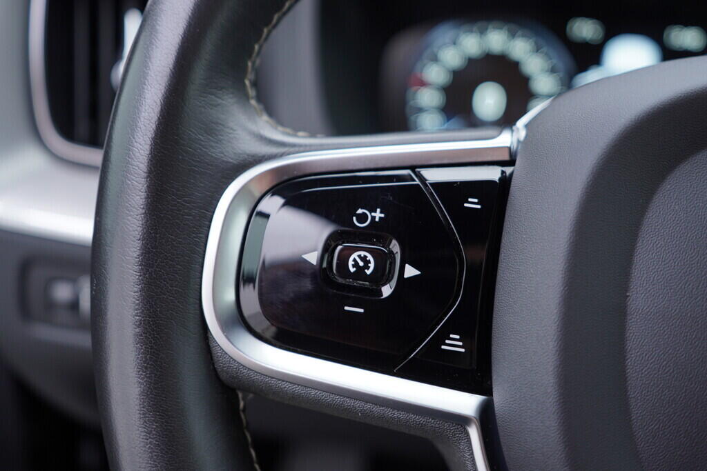 OV190V09797_27.webp_XC60 R-Design 2.0 B420T2 184 kW automat, DPH