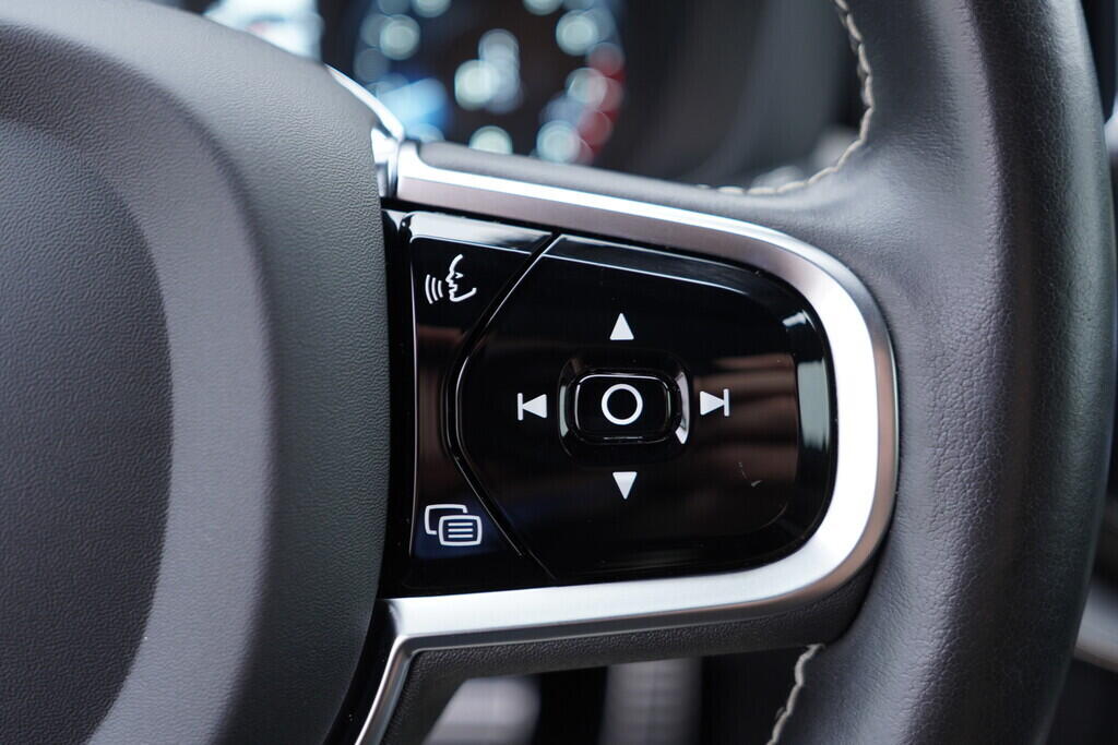 OV190V09797_28.webp_XC60 R-Design 2.0 B420T2 184 kW automat, DPH