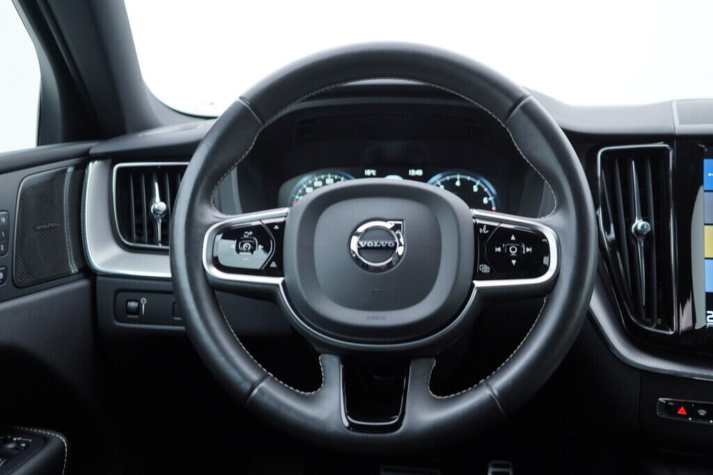 OV190V09797_31.webp_XC60 R-Design 2.0 B420T2 184 kW automat, DPH