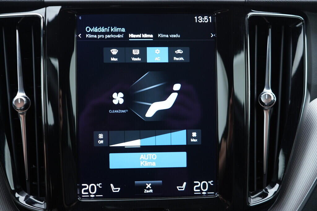 OV190V09797_39.webp_XC60 R-Design 2.0 B420T2 184 kW automat, DPH