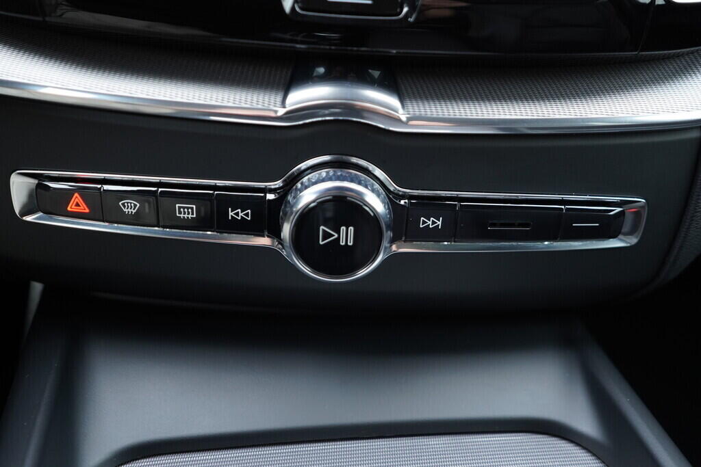 OV190V09797_40.webp_XC60 R-Design 2.0 B420T2 184 kW automat, DPH