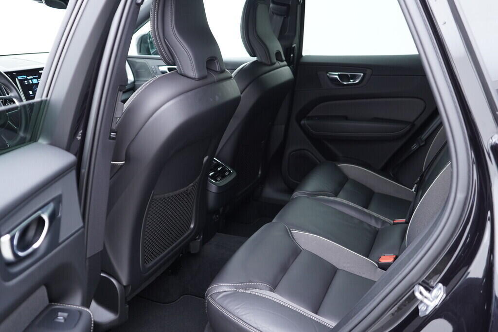 OV190V09797_44.webp_XC60 R-Design 2.0 B420T2 184 kW automat, DPH