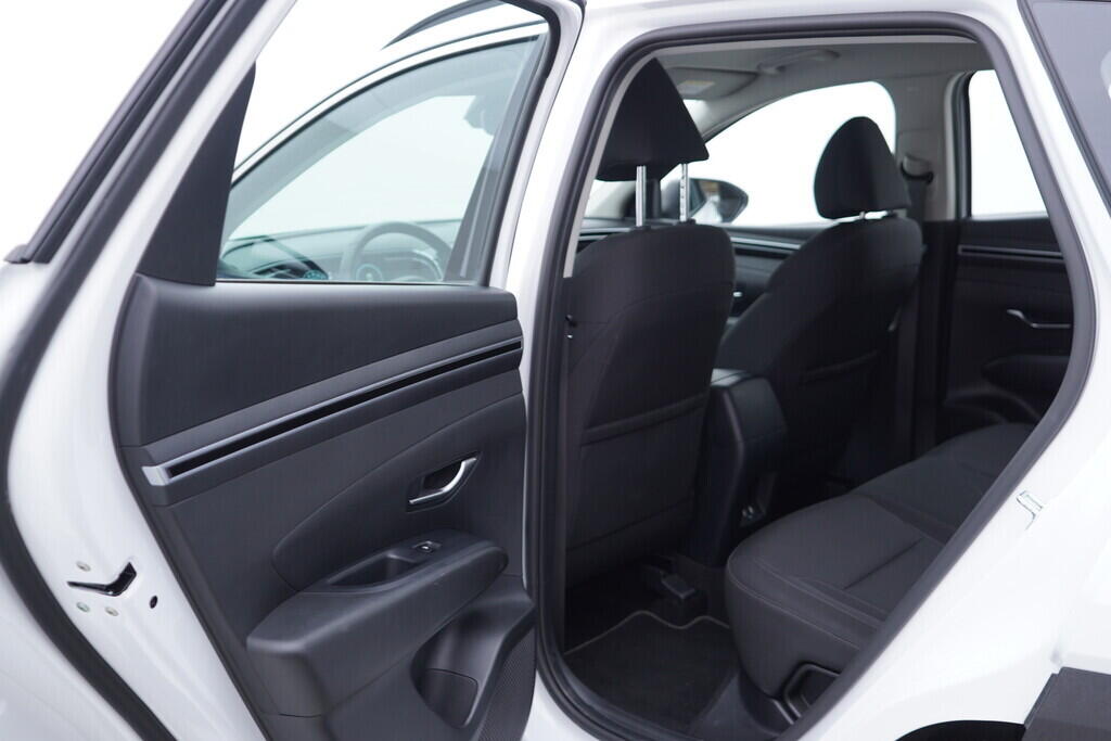 OV190V09806_32.webp_TUCSON Smart  1.6 t-gdi 132 kW manuál