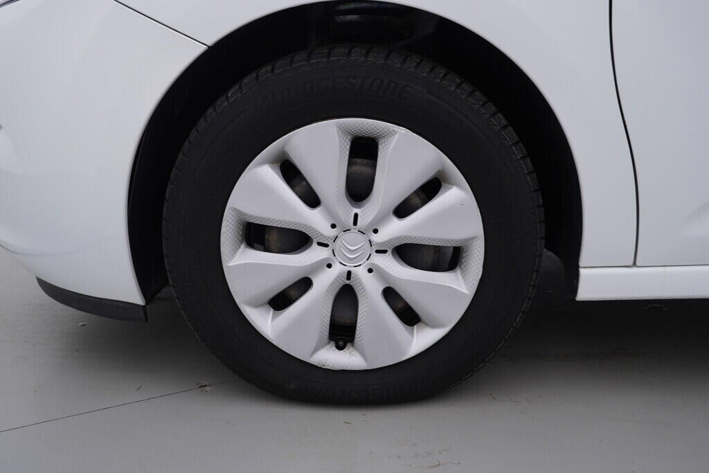 OV190V09807_35.webp_C3  1.0 VTi 50 kW manuál