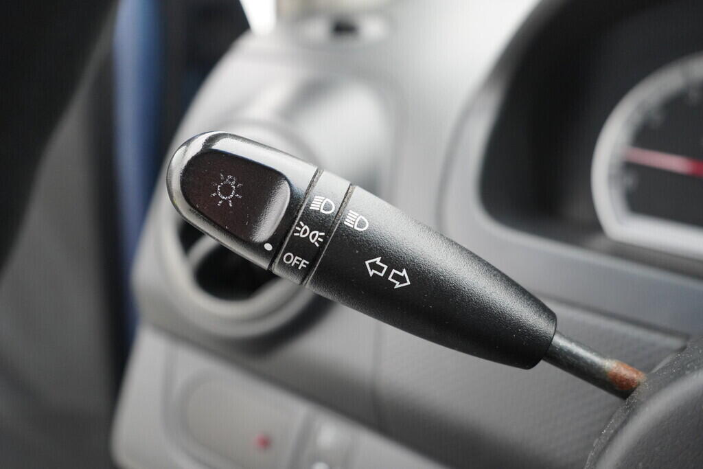 OV190V09809_23.webp_AVEO  1.4 16V 69 kW manuál