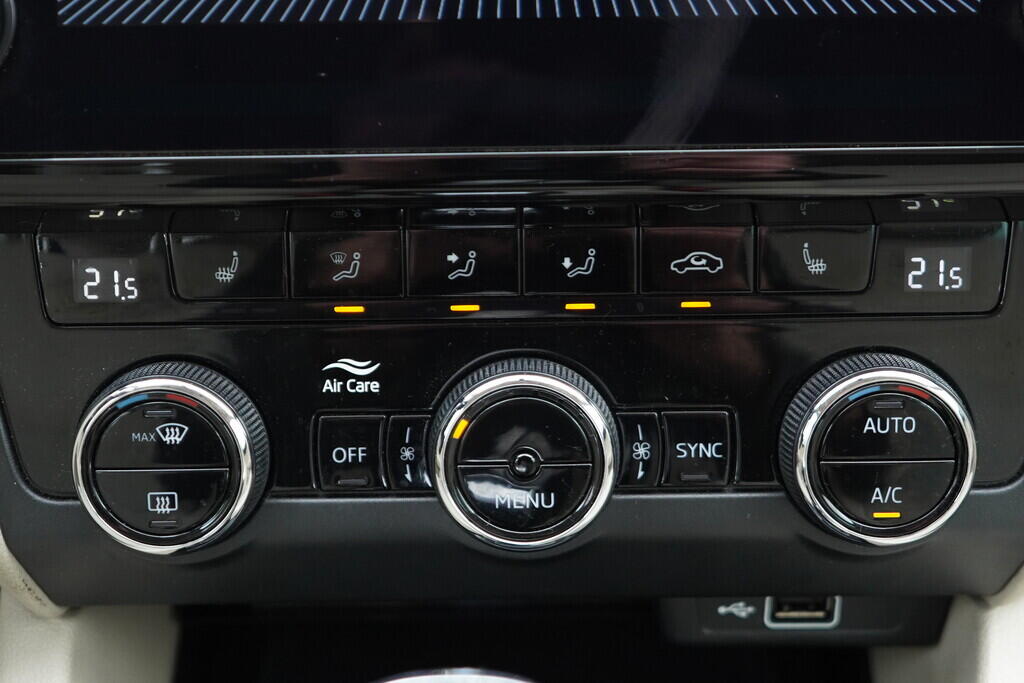 OV190V09810_32.webp_OCTAVIA Style 1.6 TDI 85 kW automat, DPH