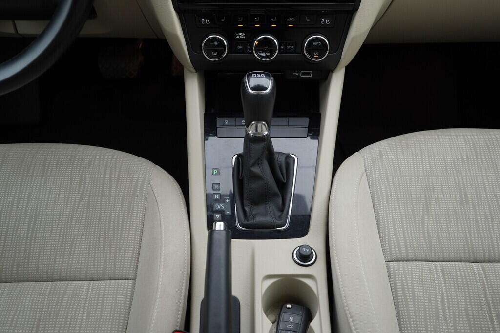 OV190V09810_33.webp_OCTAVIA Style 1.6 TDI 85 kW automat, DPH