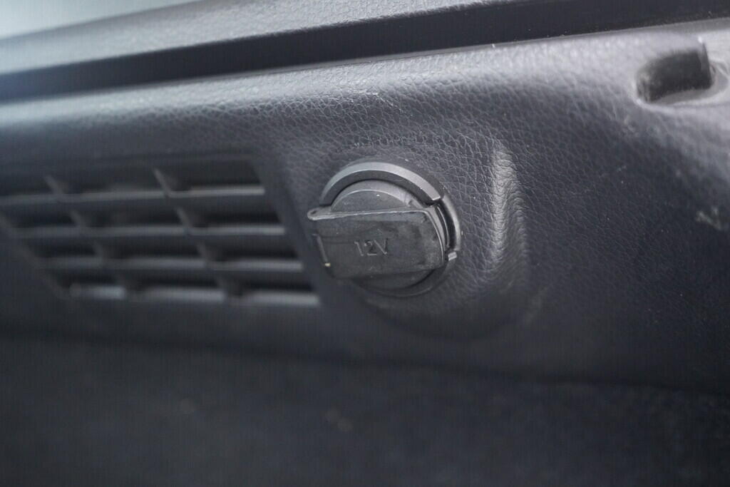 OV190V09811_34.webp_I30 Trikolor 1.6 GDi 88 kW manuál