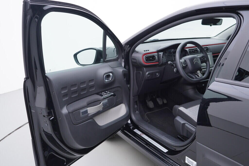 OV190V09812_18.webp_C3  1.2 VTi 61 kW manuál