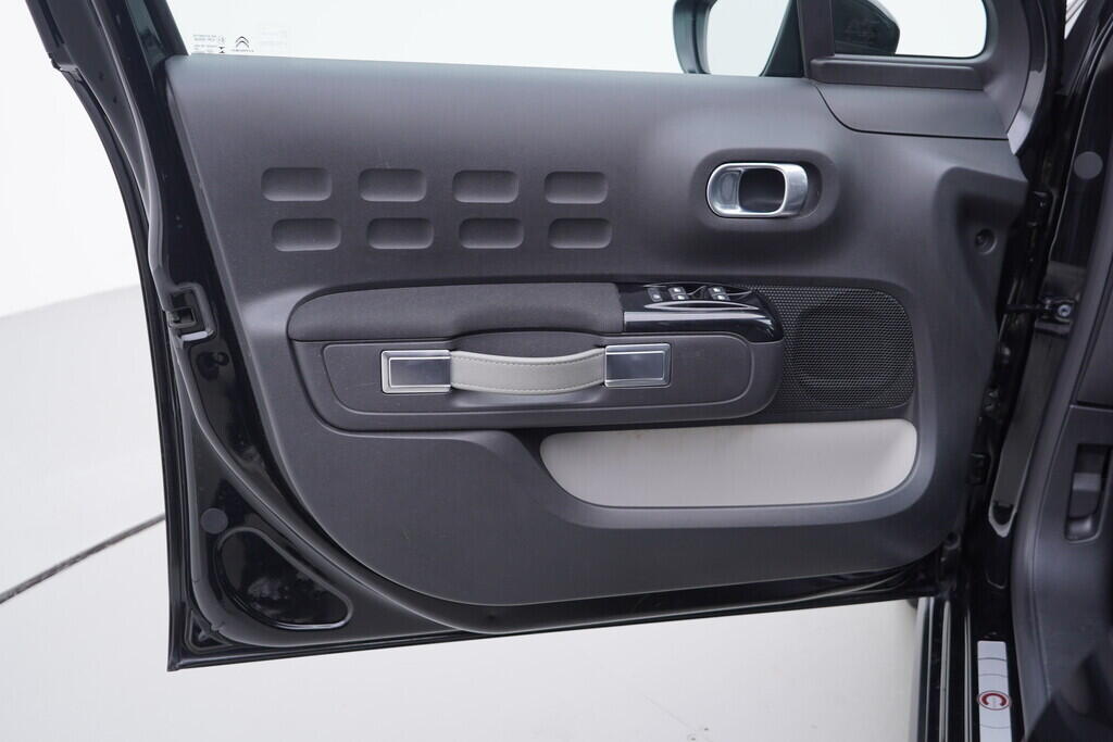 OV190V09812_19.webp_C3  1.2 VTi 61 kW manuál