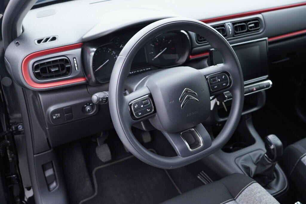 OV190V09812_21.webp_C3  1.2 VTi 61 kW manuál