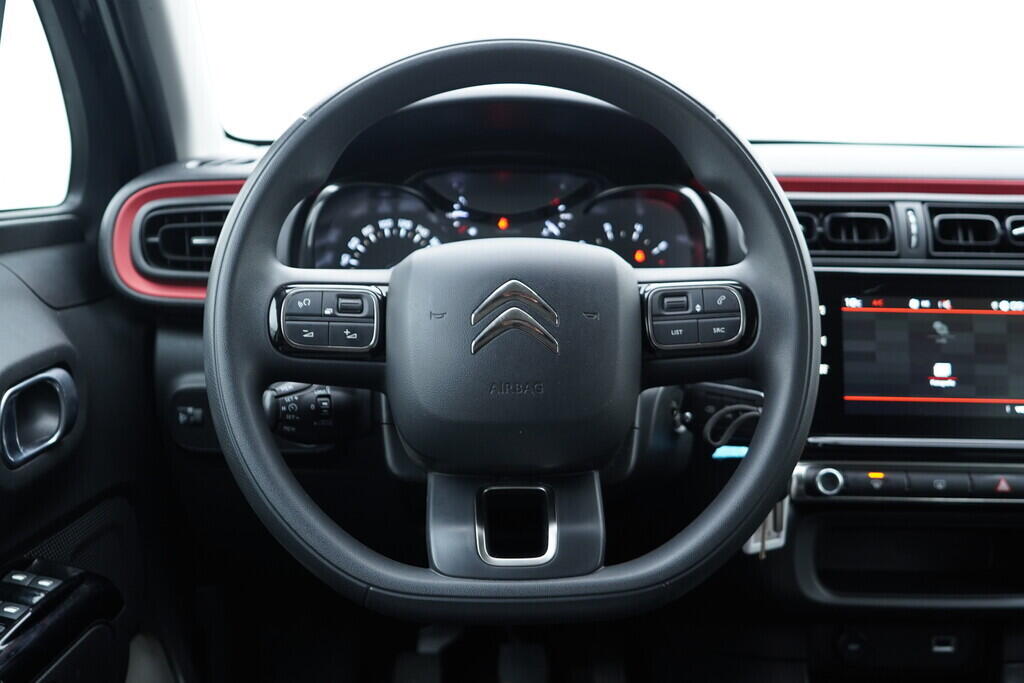 OV190V09812_27.webp_C3  1.2 VTi 61 kW manuál