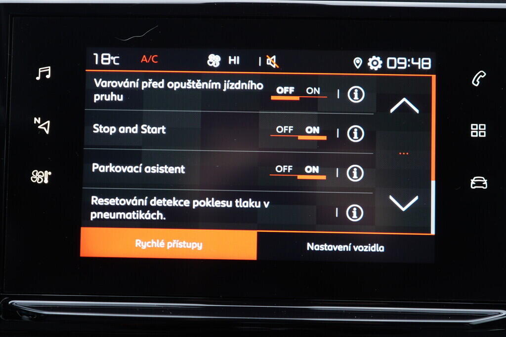 OV190V09812_28.webp_C3  1.2 VTi 61 kW manuál