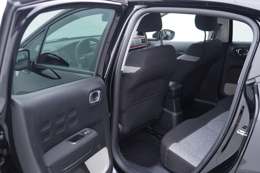 OV190V09812_33.webp_C3  1.2 VTi 61 kW manuál