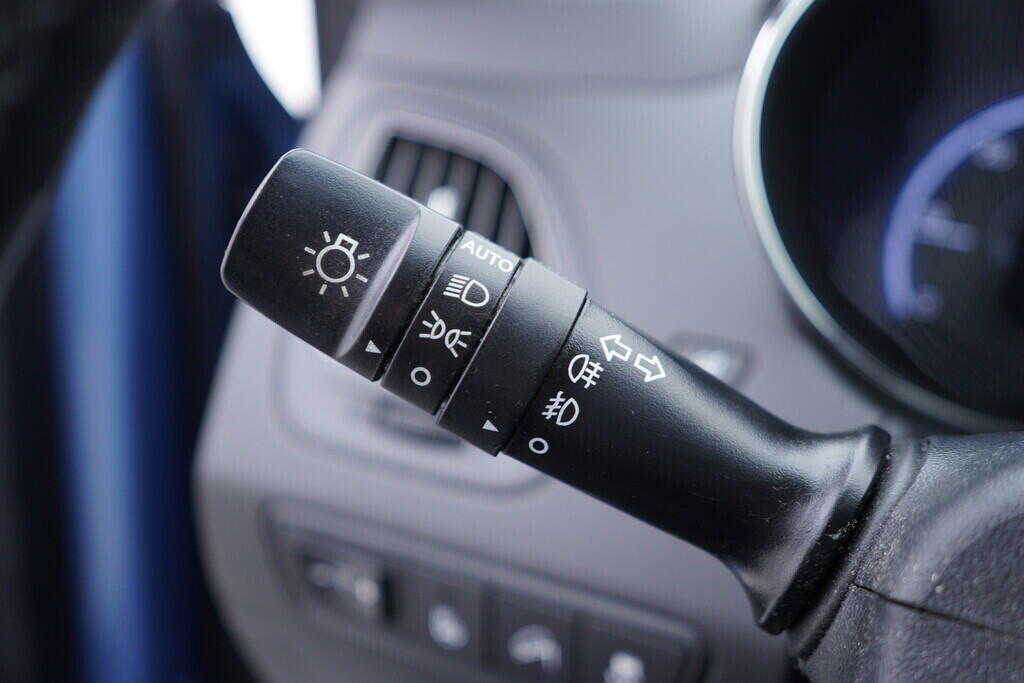 OV190V09813_23.webp_IX35 TRIKOLOR 2.0 CRDI 100 kW manuál