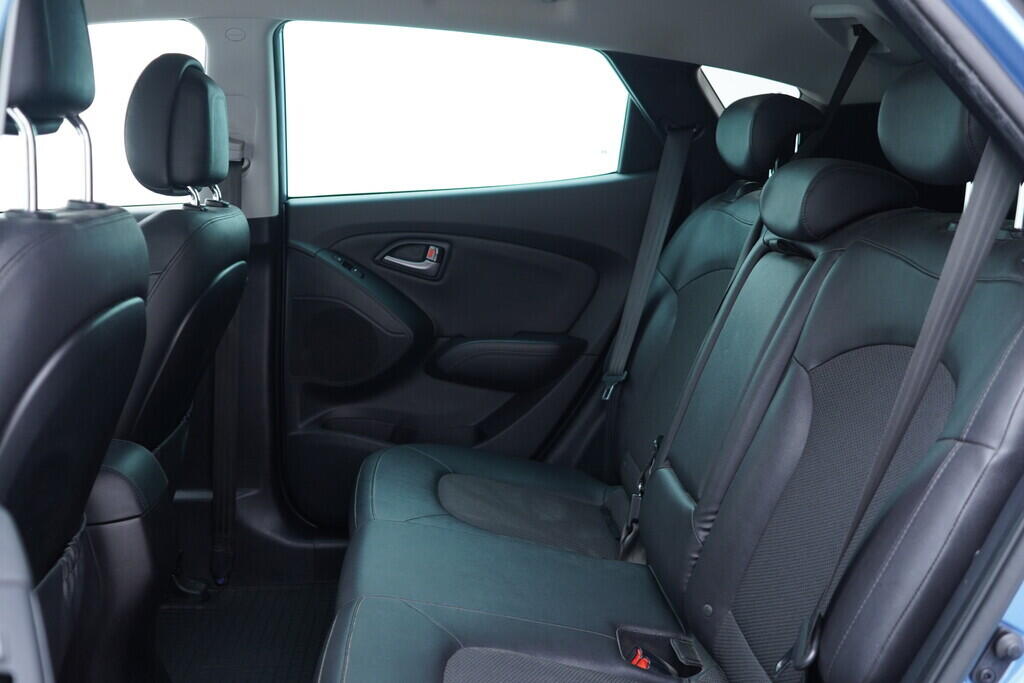 OV190V09813_33.webp_IX35 TRIKOLOR 2.0 CRDI 100 kW manuál