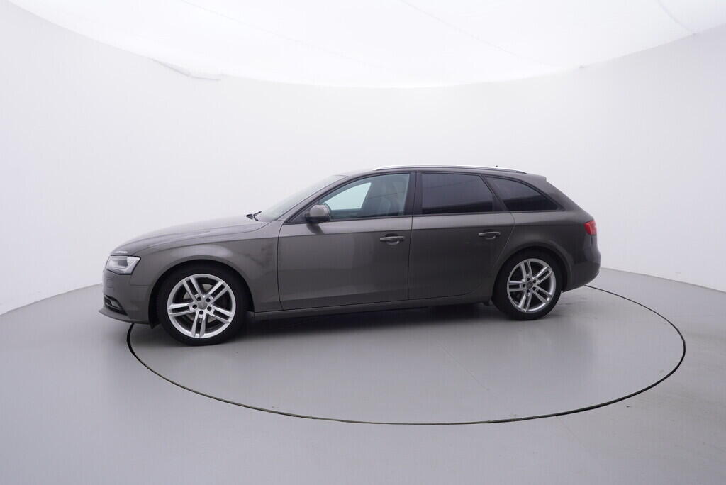 OV190V09814_11.webp_A4 AVANT S line 2.0 TDI 110 kW automat