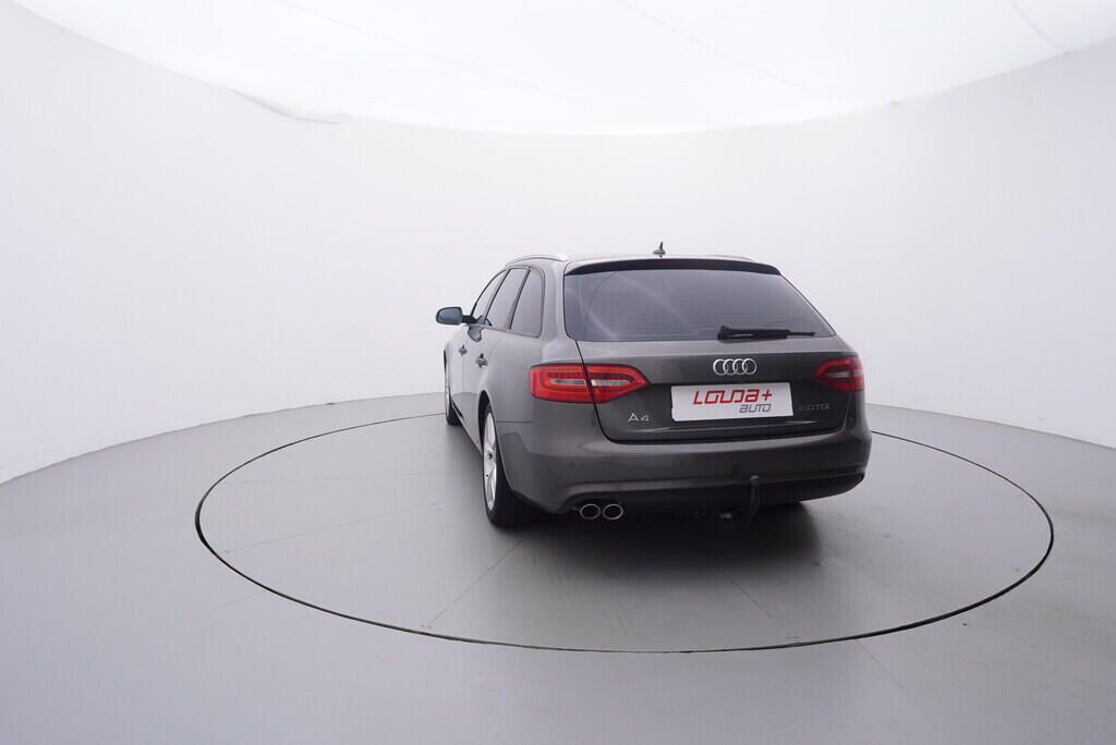 OV190V09814_13.webp_A4 AVANT S line 2.0 TDI 110 kW automat