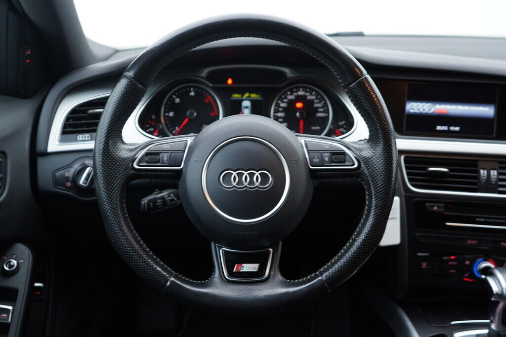 OV190V09814_28.webp_A4 AVANT S line 2.0 TDI 110 kW automat