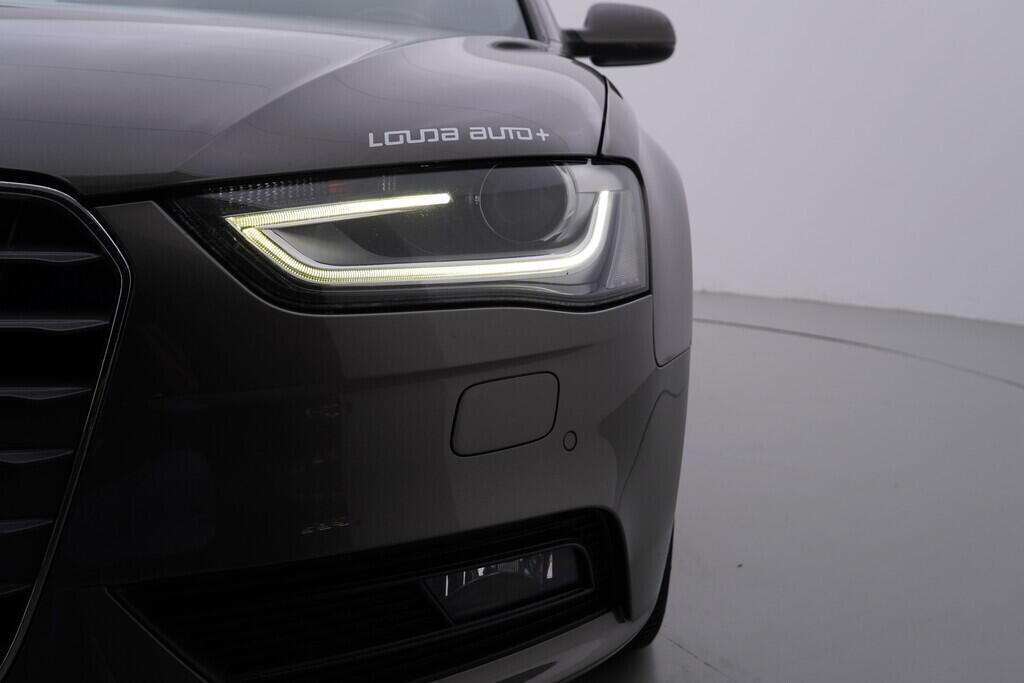 OV190V09814_43.webp_A4 AVANT S line 2.0 TDI 110 kW automat