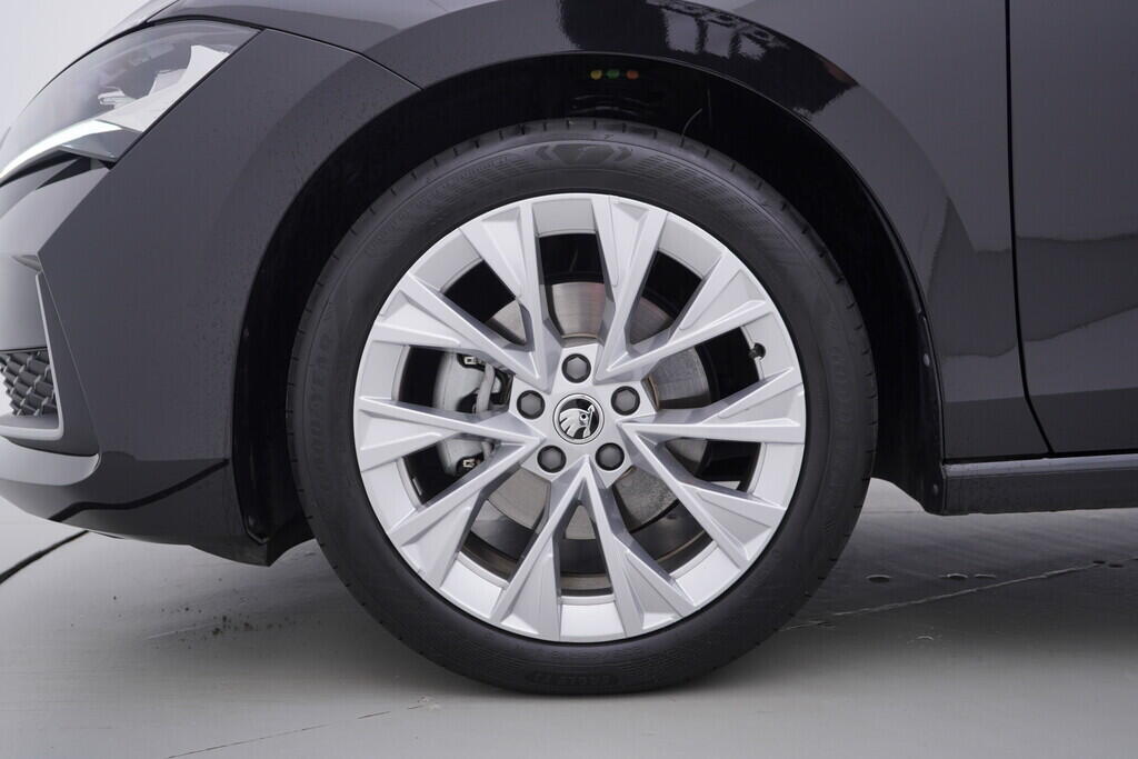 OV190V09815_43.webp_SUPERB Selection 2.0 TDI 110 kW automat, DPH