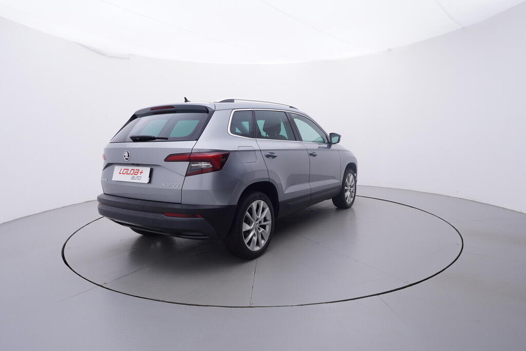 OV190V09818_14.webp_KAROQ Style 1.0 TSI 85 kW manuál