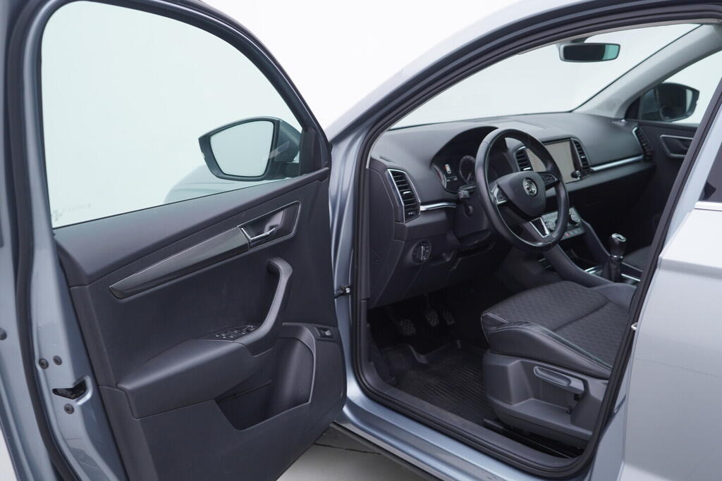 OV190V09818_18.webp_KAROQ Style 1.0 TSI 85 kW manuál