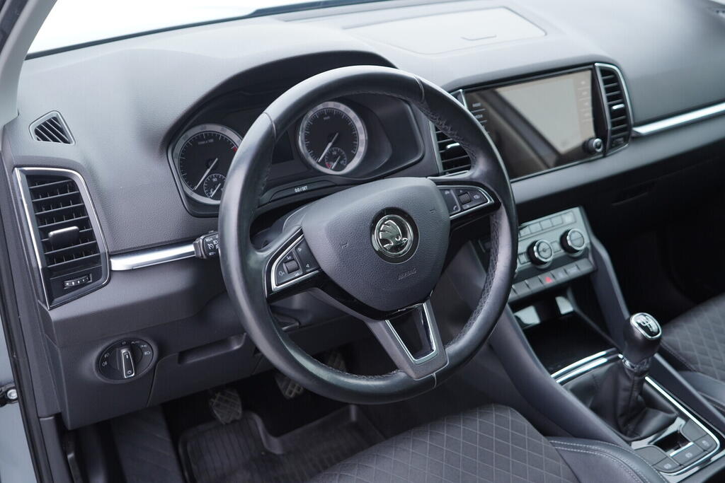 OV190V09818_22.webp_KAROQ Style 1.0 TSI 85 kW manuál