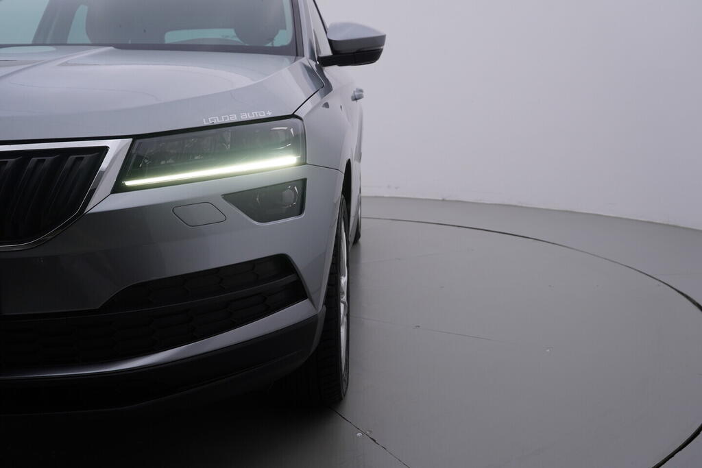 OV190V09818_43.webp_KAROQ Style 1.0 TSI 85 kW manuál