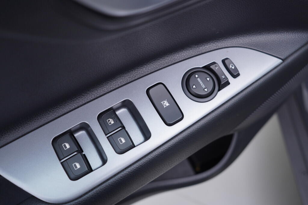 OV190V09819_20.webp_STONIC GT line Mild-Hybrid 1.0  88 kW automat, DPH