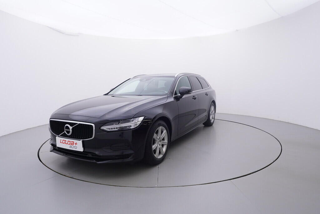 OV190V09820_10.webp_V90 Momentum 2.0  140 kW automat, DPH