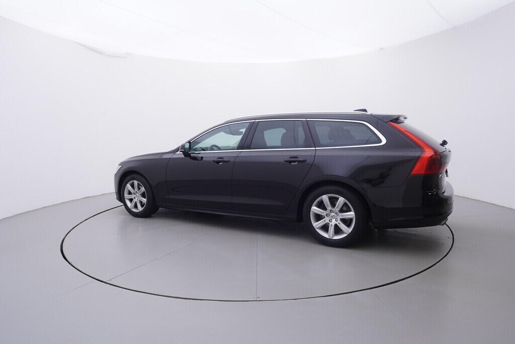 OV190V09820_12.webp_V90 Momentum 2.0  140 kW automat, DPH