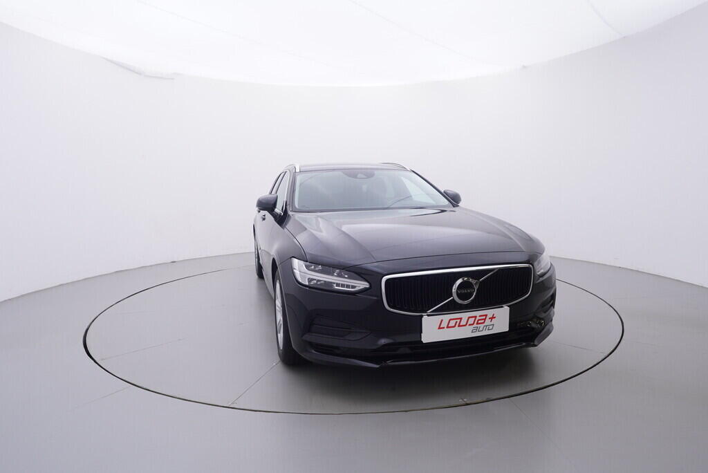 OV190V09820_17.webp_V90 Momentum 2.0  140 kW automat, DPH