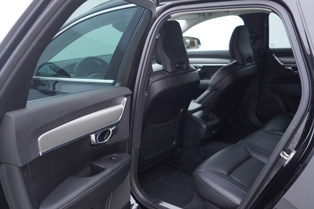 OV190V09820_35.webp_V90 Momentum 2.0  140 kW automat, DPH