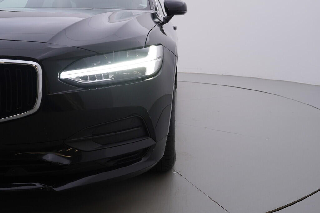 OV190V09820_41.webp_V90 Momentum 2.0  140 kW automat, DPH