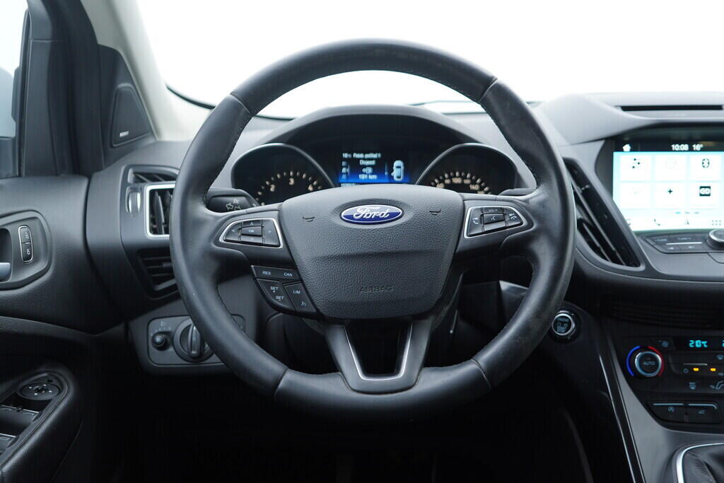 OV190V09821_26.webp_KUGA Titanium 2.0  110 kW manuál