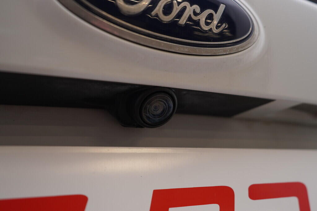 OV190V09821_41.webp_KUGA Titanium 2.0  110 kW manuál