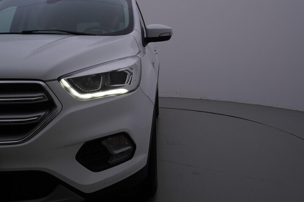 OV190V09821_42.webp_KUGA Titanium 2.0  110 kW manuál