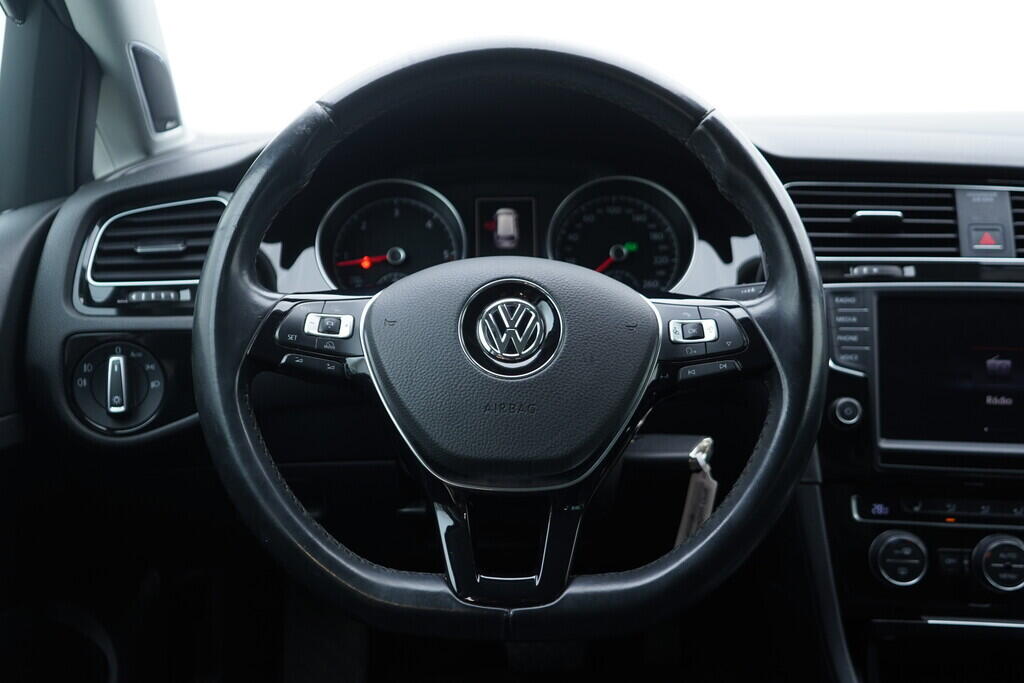 OV190V09822_27.webp_GOLF VARIANT Highline R-line 2.0 TDI 110 kW automat