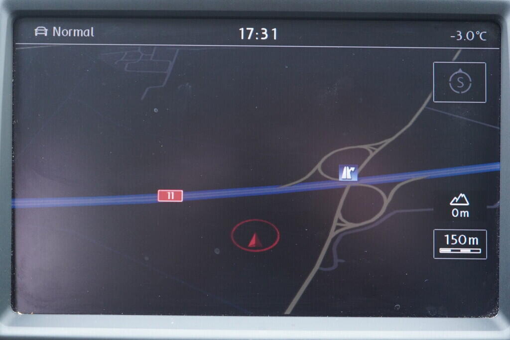 OV190V09822_32.webp_GOLF VARIANT Highline R-line 2.0 TDI 110 kW automat