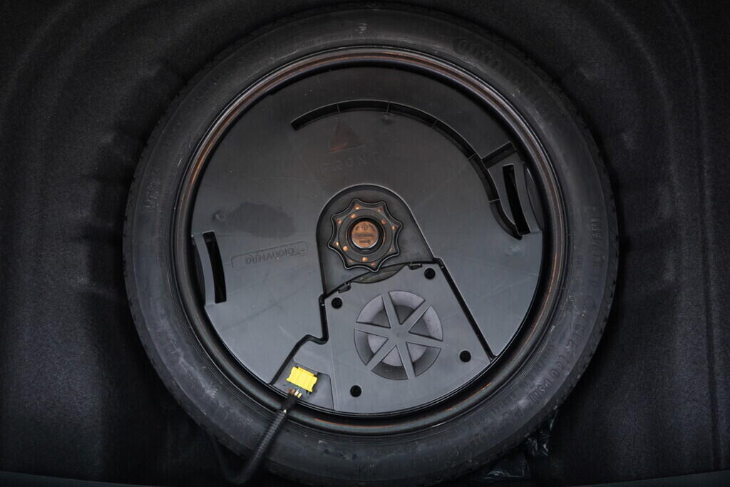 OV190V09822_42.webp_GOLF VARIANT Highline R-line 2.0 TDI 110 kW automat