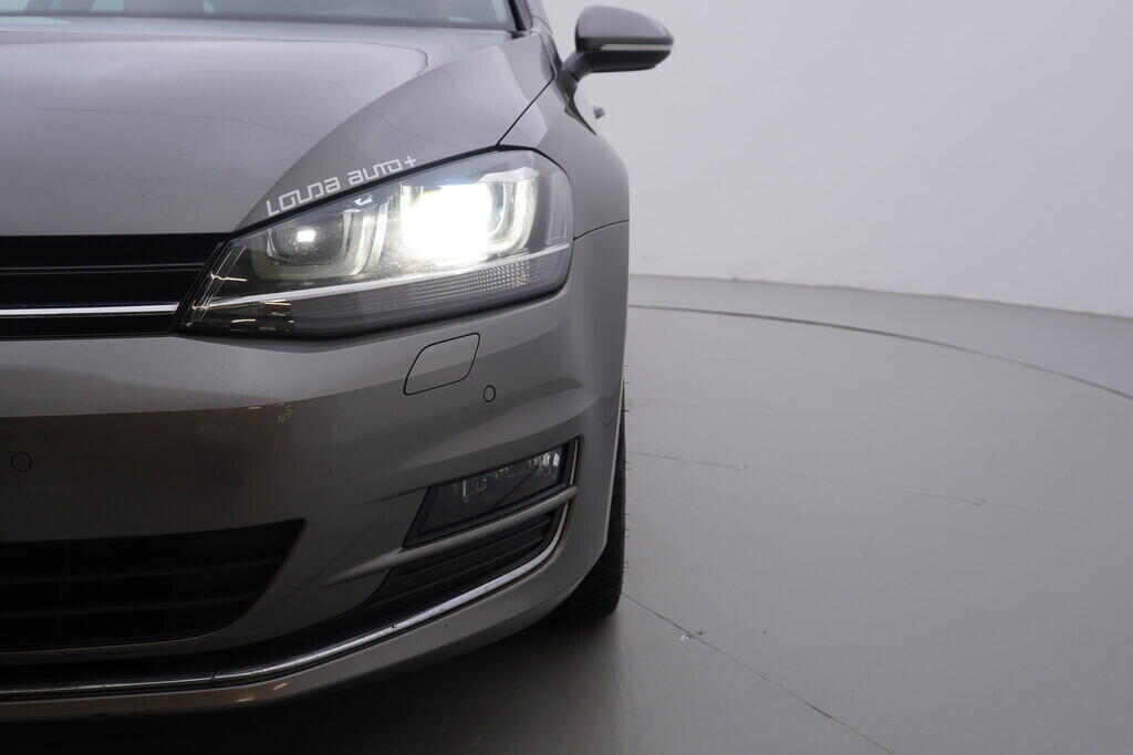 OV190V09822_45.webp_GOLF VARIANT Highline R-line 2.0 TDI 110 kW automat