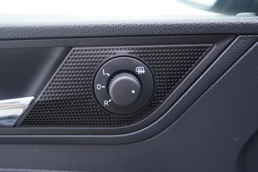 OV190V09823_21.webp_RAPID Style 1.4 TSI 92 kW automat