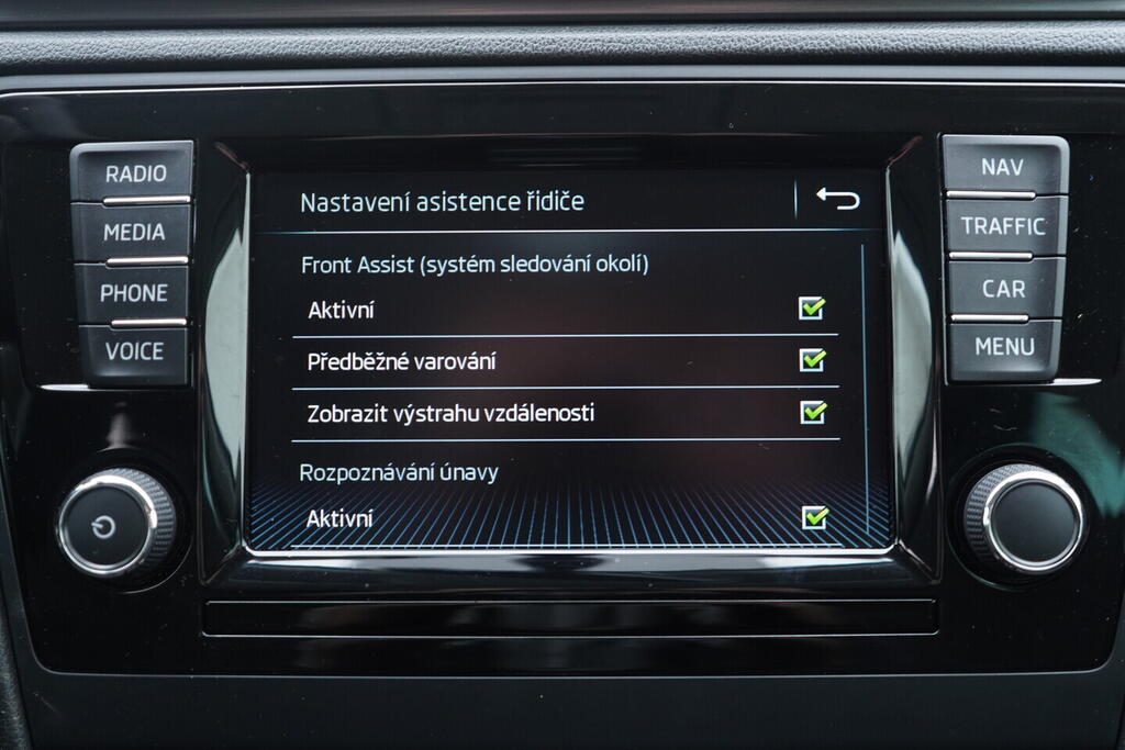 OV190V09823_29.webp_RAPID Style 1.4 TSI 92 kW automat