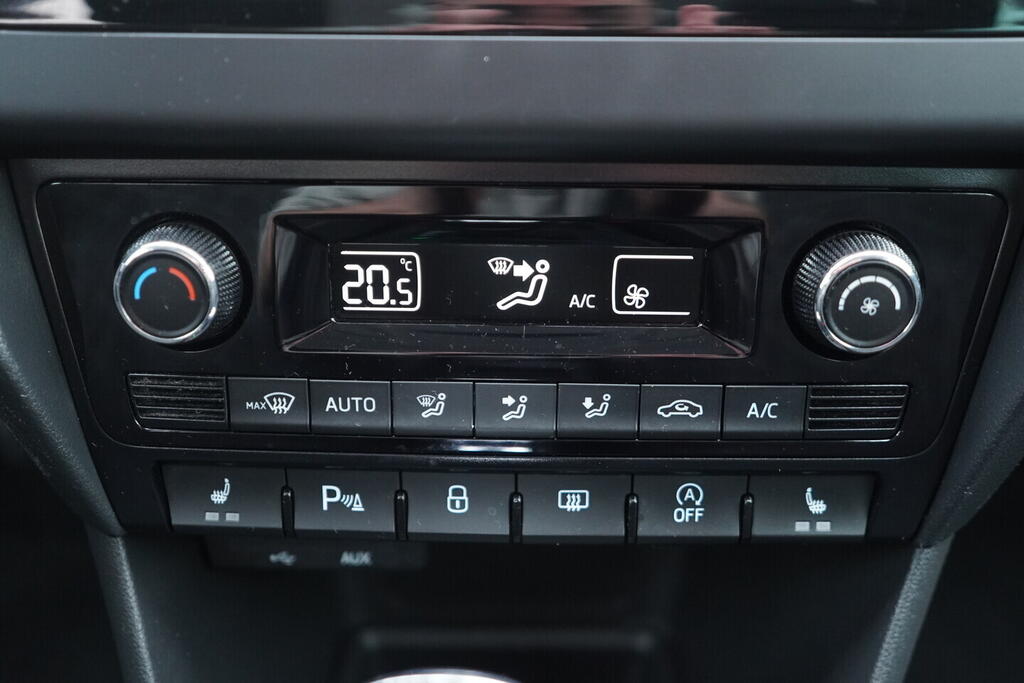 OV190V09823_32.webp_RAPID Style 1.4 TSI 92 kW automat