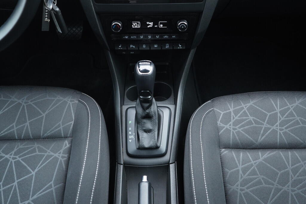 OV190V09823_33.webp_RAPID Style 1.4 TSI 92 kW automat